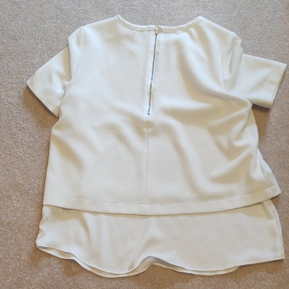 Cream layered top - Picture 4 of 4